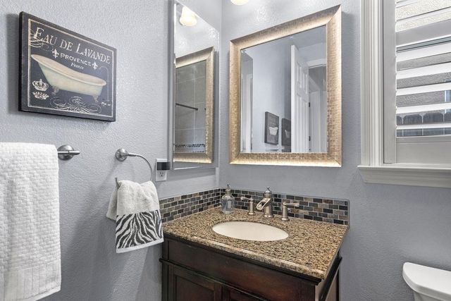 2104 Huxley Way, Modesto, CA 95356