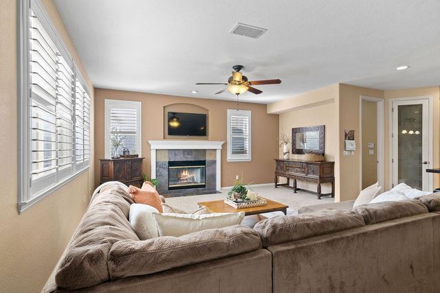 2104 Huxley Way, Modesto, CA 95356