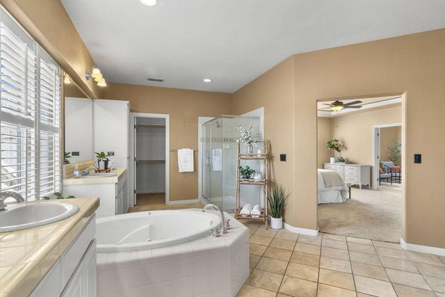 2104 Huxley Way, Modesto, CA 95356