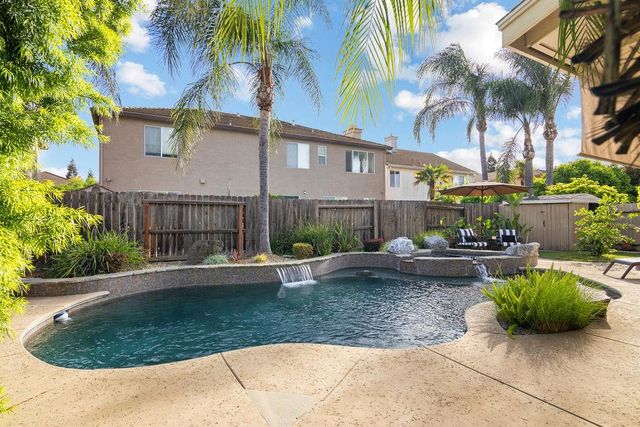 2104 Huxley Way, Modesto, CA 95356