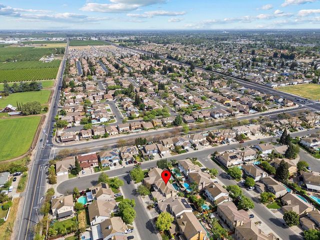 2104 Huxley Way, Modesto, CA 95356