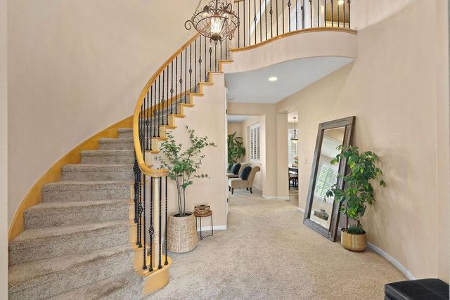 2104 Huxley Way, Modesto, CA 95356