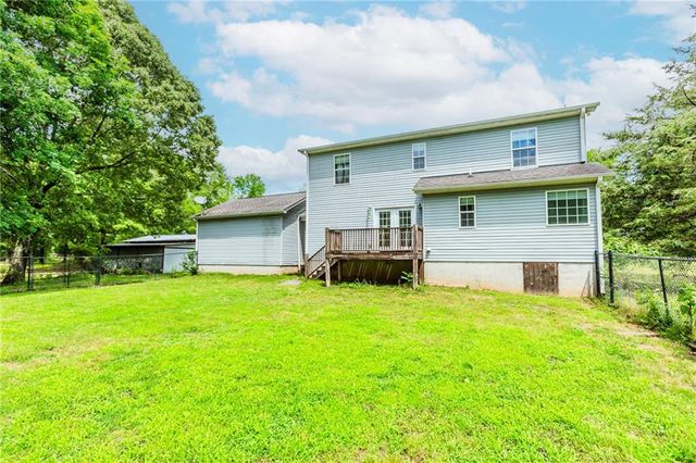 582 B Whitfield Road, Jefferson, GA 30549