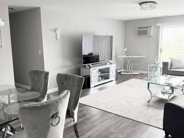 5506 Lincoln Avenue 516, Morton Grove, IL 60053