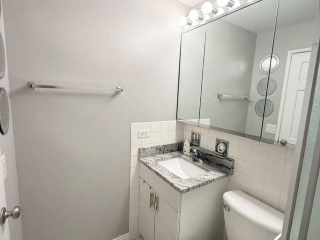 5506 Lincoln Avenue 516, Morton Grove, IL 60053