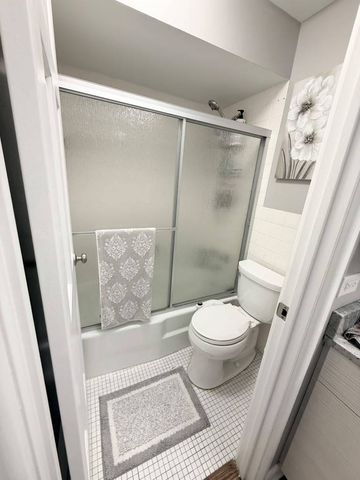 5506 Lincoln Avenue 516, Morton Grove, IL 60053
