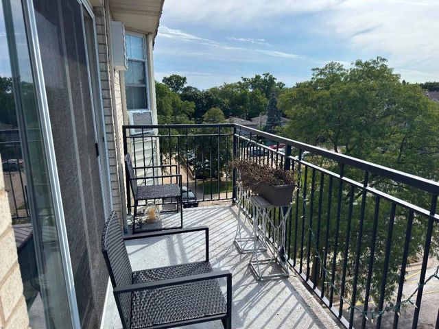 5506 Lincoln Avenue 516, Morton Grove, IL 60053
