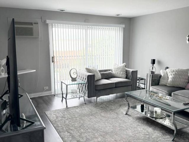 5506 Lincoln Avenue 516, Morton Grove, IL 60053