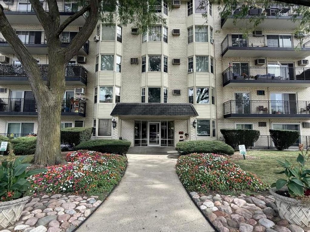 5506 Lincoln Avenue 516, Morton Grove, IL 60053 — photo 4