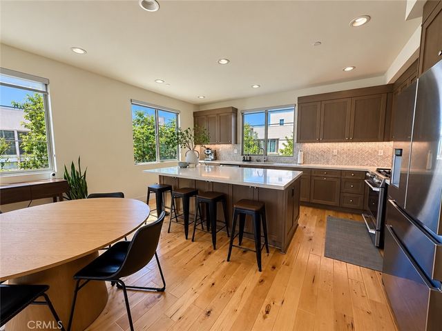 131 Episode, Irvine, CA 92618
