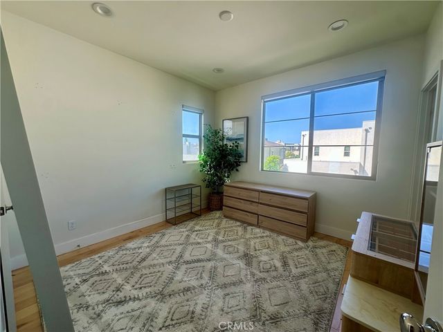 131 Episode, Irvine, CA 92618