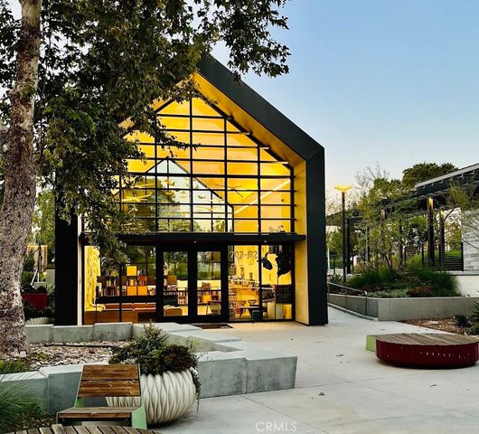 131 Episode, Irvine, CA 92618