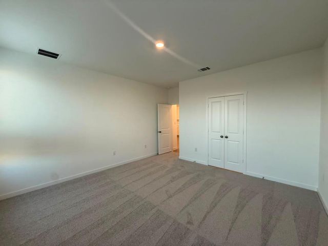 120 Brabham LOOP, Hutto, TX 78634
