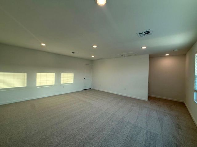 120 Brabham LOOP, Hutto, TX 78634