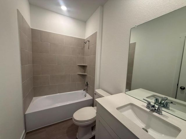 120 Brabham LOOP, Hutto, TX 78634
