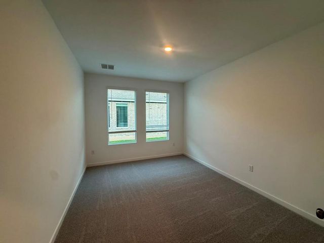 120 Brabham LOOP, Hutto, TX 78634