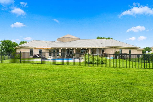 7490 E Farm Road 156, Rogersville, MO 65742