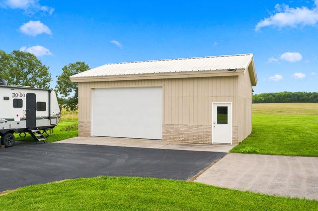 7490 E Farm Road 156, Rogersville, MO 65742