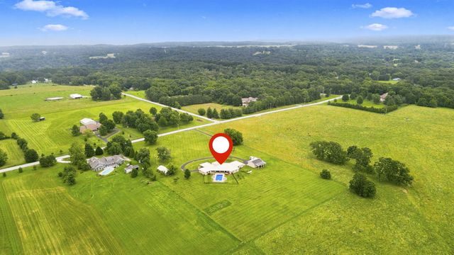 7490 E Farm Road 156, Rogersville, MO 65742