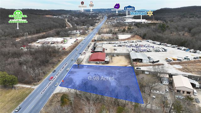 3675 W Martin Luther King Jr Boulevard, Fayetteville, AR 72704