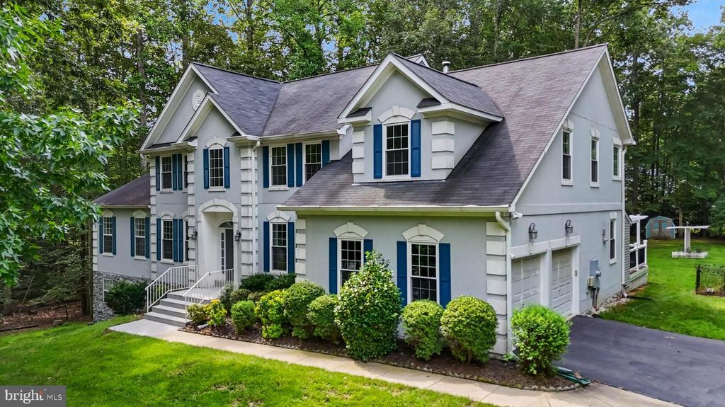 8845 LOCUST GROVE DR, Port Tobacco, MD 20677