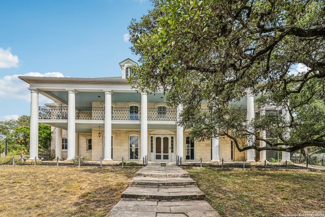 7735 MockingBird Ln, San Antonio, TX 78229