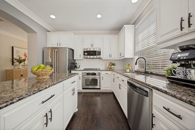 1133 Dayton Drive, Lantana, TX 76226