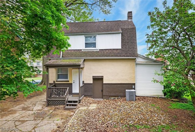 1967 Tonawanda Avenue, Akron, OH 44305