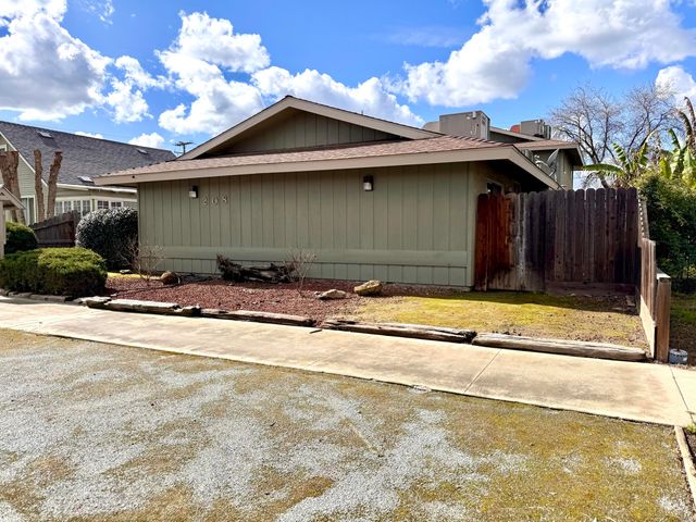 208 N B Street, Exeter, CA 93221