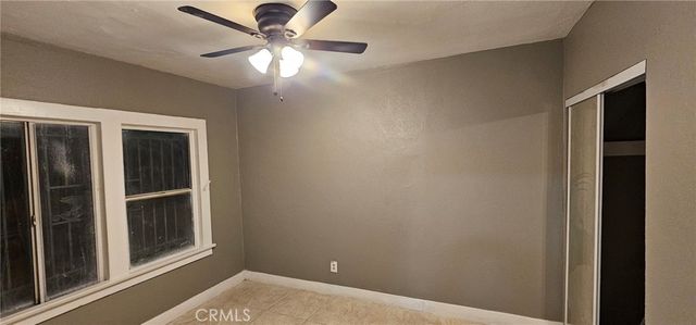 535 W 54TH St, Los Angeles, CA 90037