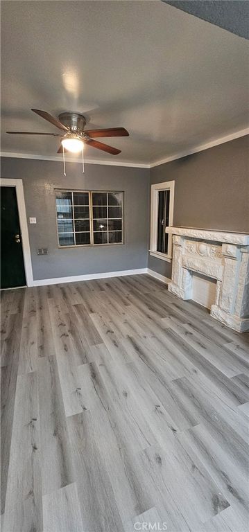 535 W 54TH St, Los Angeles, CA 90037