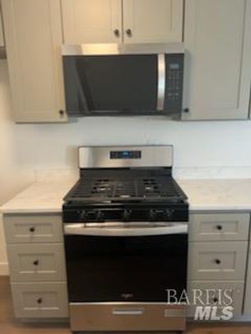 1950 Duxburry Ln #2, Vacaville, CA 95687