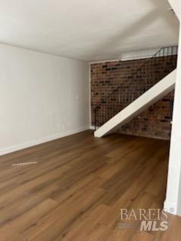 1950 Duxburry Ln #2, Vacaville, CA 95687