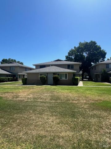 1950 Duxburry Ln #2, Vacaville, CA 95687