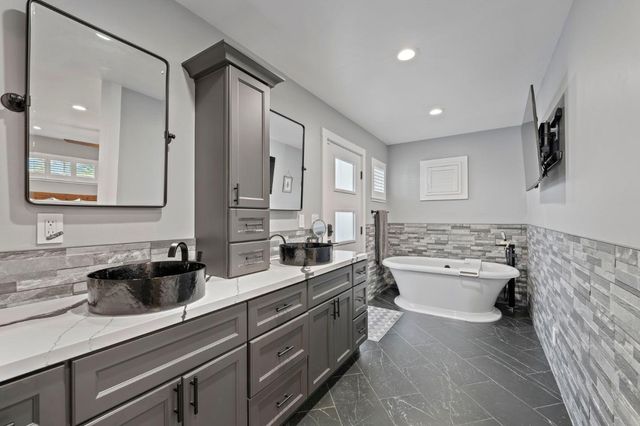 213 Cortez Street, Capitola, CA 95010