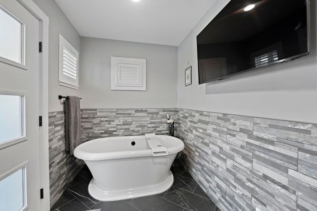 213 Cortez Street, Capitola, CA 95010