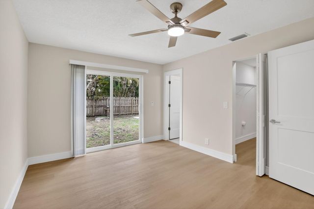 8241 NW 48th Street, Lauderhill, FL 33351