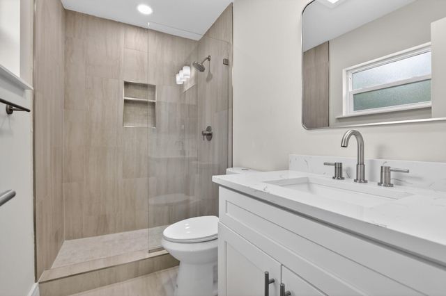 8241 NW 48th Street, Lauderhill, FL 33351