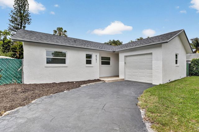 8241 NW 48th Street, Lauderhill, FL 33351