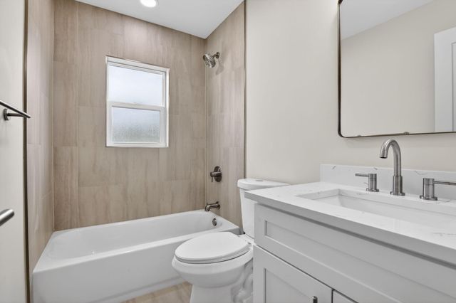 8241 NW 48th Street, Lauderhill, FL 33351