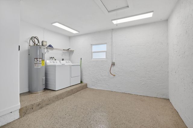 8241 NW 48th Street, Lauderhill, FL 33351