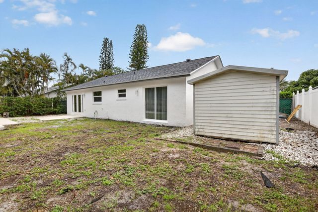 8241 NW 48th Street, Lauderhill, FL 33351