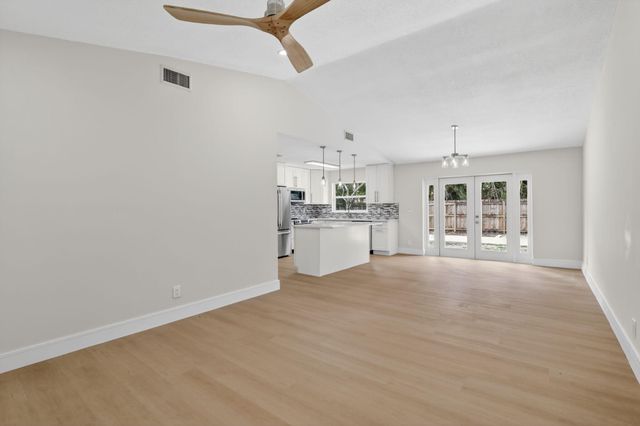 8241 NW 48th Street, Lauderhill, FL 33351