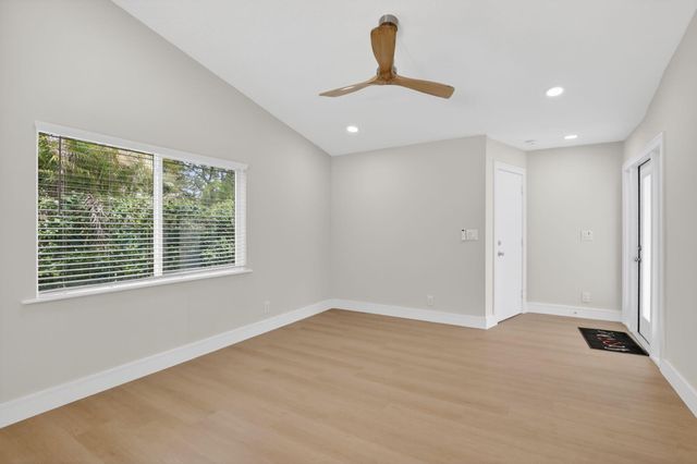 8241 NW 48th Street, Lauderhill, FL 33351