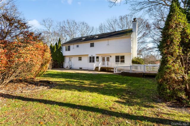 45 Drew Drive, Eastport, NY 11941