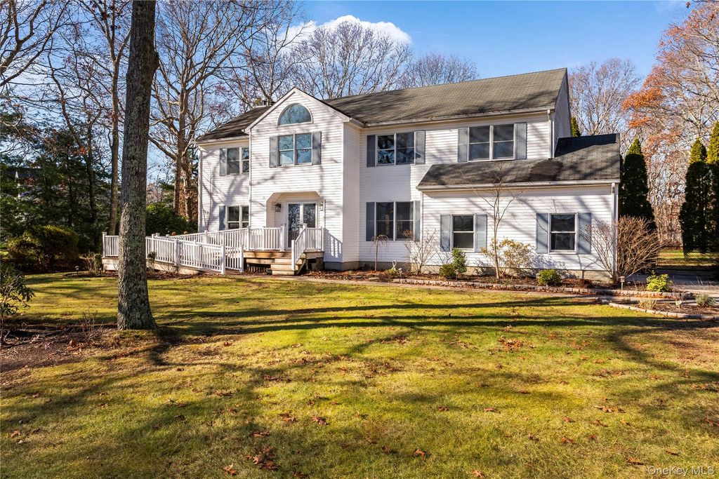 45 Drew Drive, Eastport, NY 11941