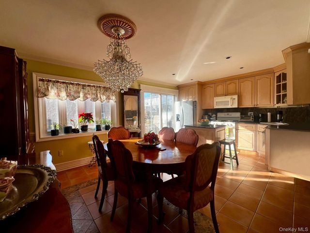 199-18 Cross Island Parkway, Whitestone, NY 11357