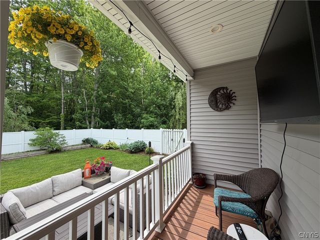 5 Elizabeth Street, Oswego, NY 13126