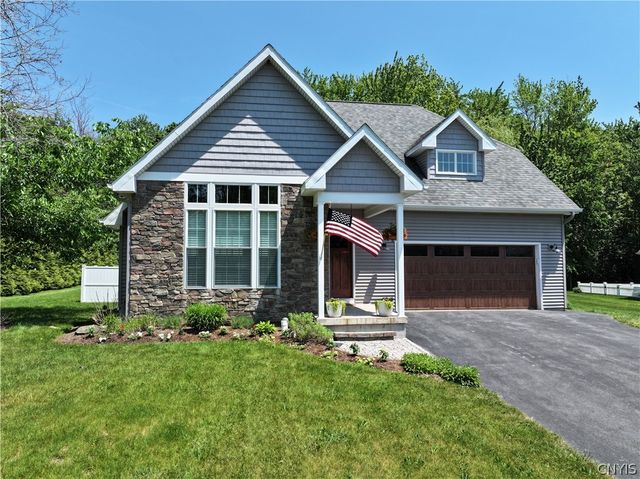 5 Elizabeth Street, Oswego, NY 13126