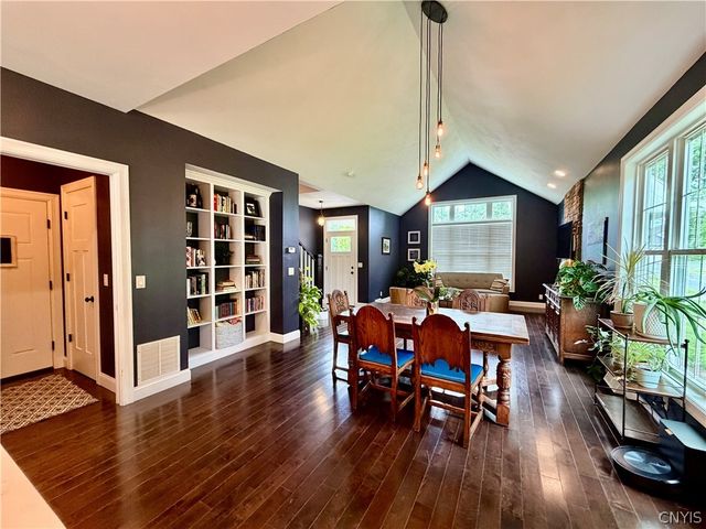 5 Elizabeth Street, Oswego, NY 13126
